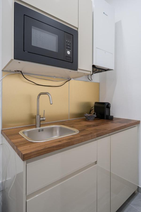 Radiant Premium Apartments - Fuenfhaus Wina Bagian luar foto