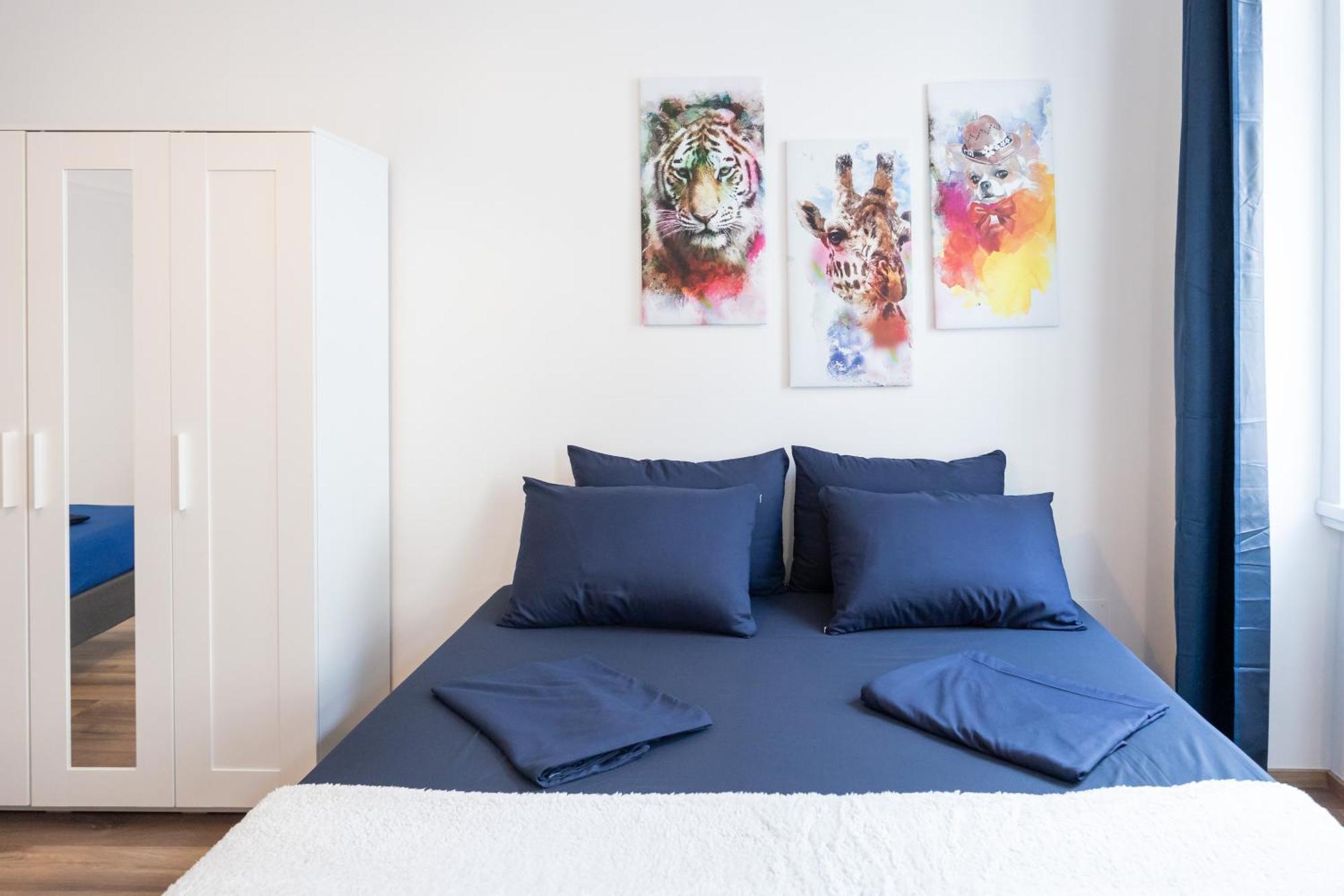 Radiant Premium Apartments - Fuenfhaus Wina Bagian luar foto