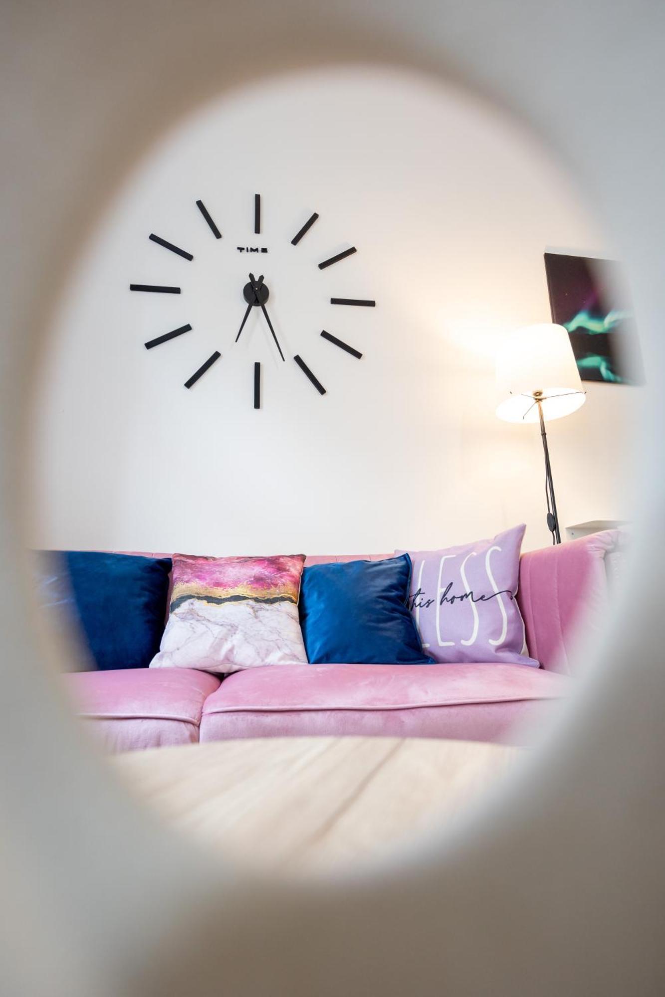 Radiant Premium Apartments - Fuenfhaus Wina Bagian luar foto