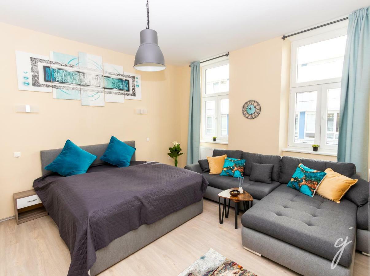 Radiant Premium Apartments - Fuenfhaus Wina Bagian luar foto