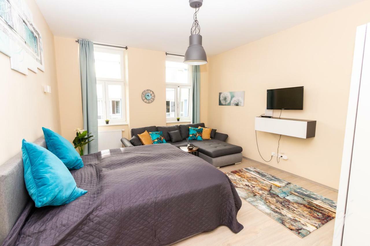 Radiant Premium Apartments - Fuenfhaus Wina Bagian luar foto